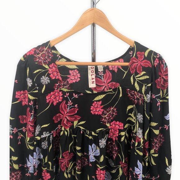 Dolan Dark Moody Floral Square Neck 3/4 Sleeve Top Blouse size Small Petite - Picture 4 of 14